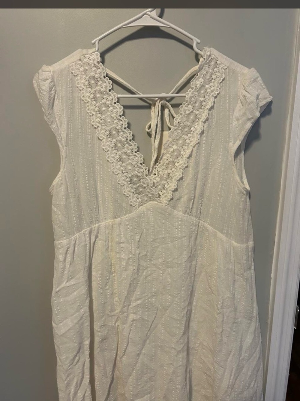 Hem & Thread Cream Crochet-Trim V-Neck Tunic